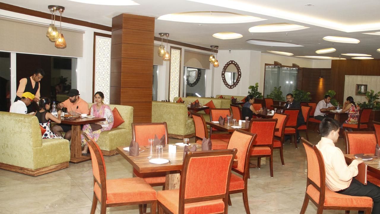 Grand Hotel Nawanshahr Nawashahr Экстерьер фото