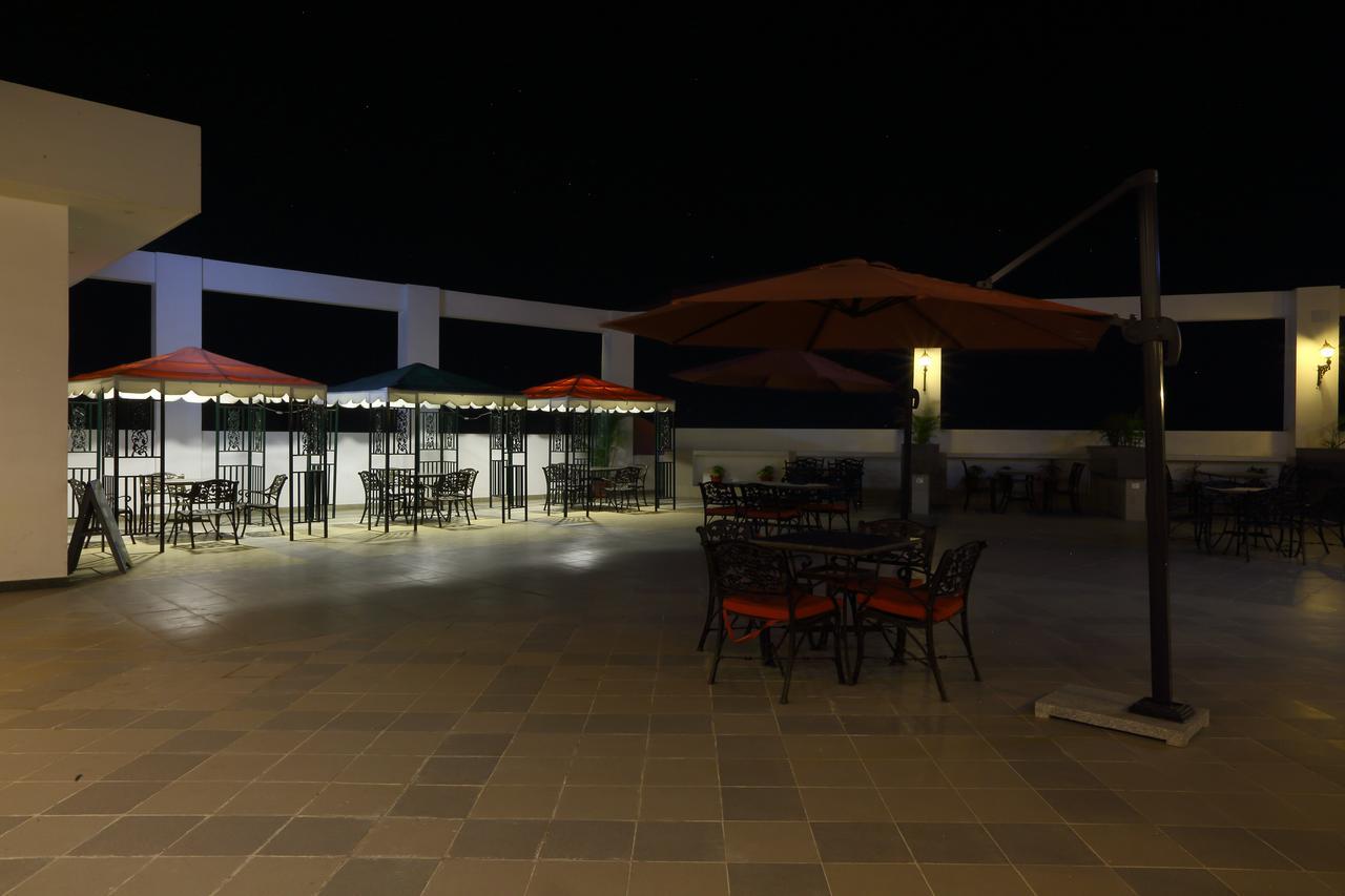 Grand Hotel Nawanshahr Nawashahr Экстерьер фото