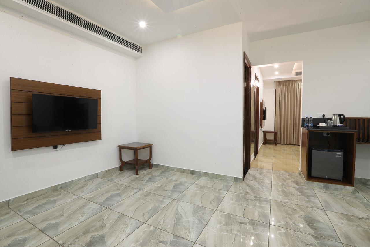 Grand Hotel Nawanshahr Nawashahr Экстерьер фото