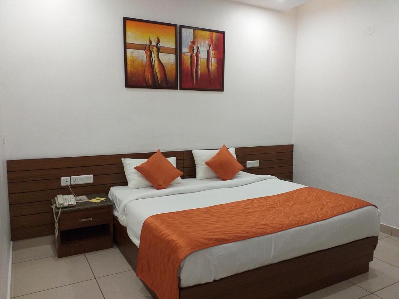 Grand Hotel Nawanshahr Nawashahr Экстерьер фото