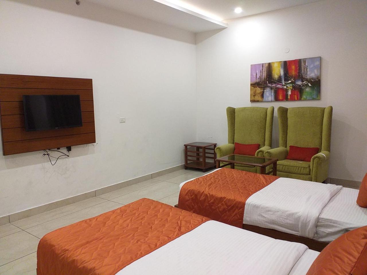 Grand Hotel Nawanshahr Nawashahr Экстерьер фото