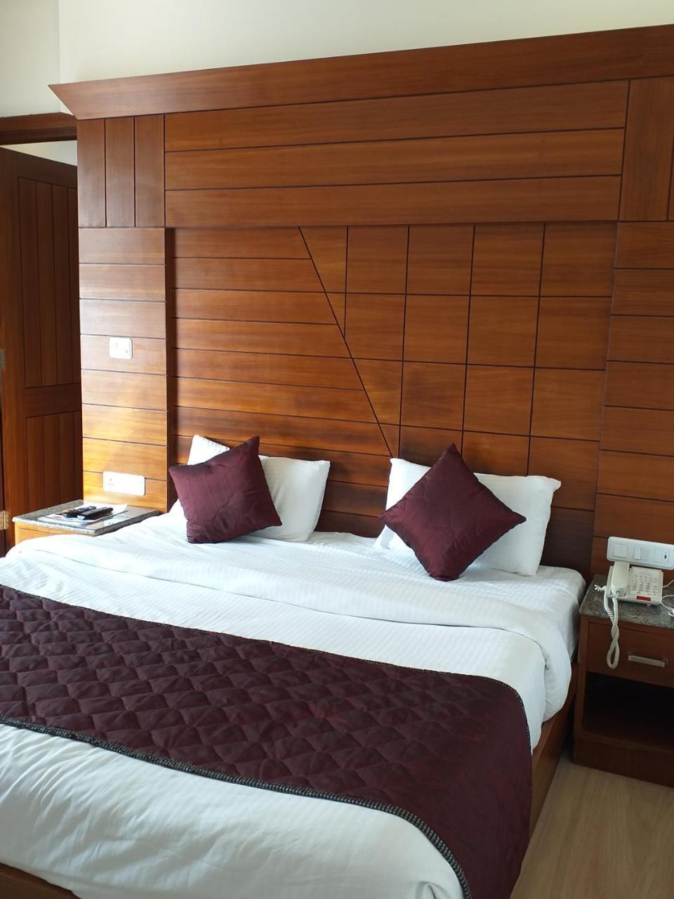 Grand Hotel Nawanshahr Nawashahr Экстерьер фото