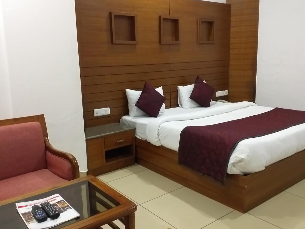 Grand Hotel Nawanshahr Nawashahr Экстерьер фото